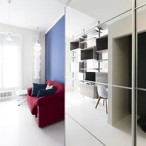  Apartment Heart Duomo Sanbarnaba Italy
